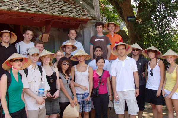 Tourists visiting Temple of Literature in Non La, Vietnam Tour Packages 