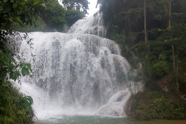 Mu waterfall, Vietnam tours 