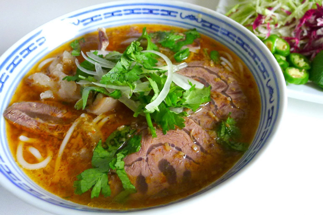hue beef noodle soup hue tours