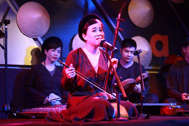 Image result for vietnamese traditional singer