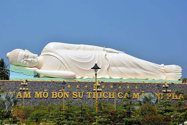 lying Buhhda pagoda, Vietnam Trips