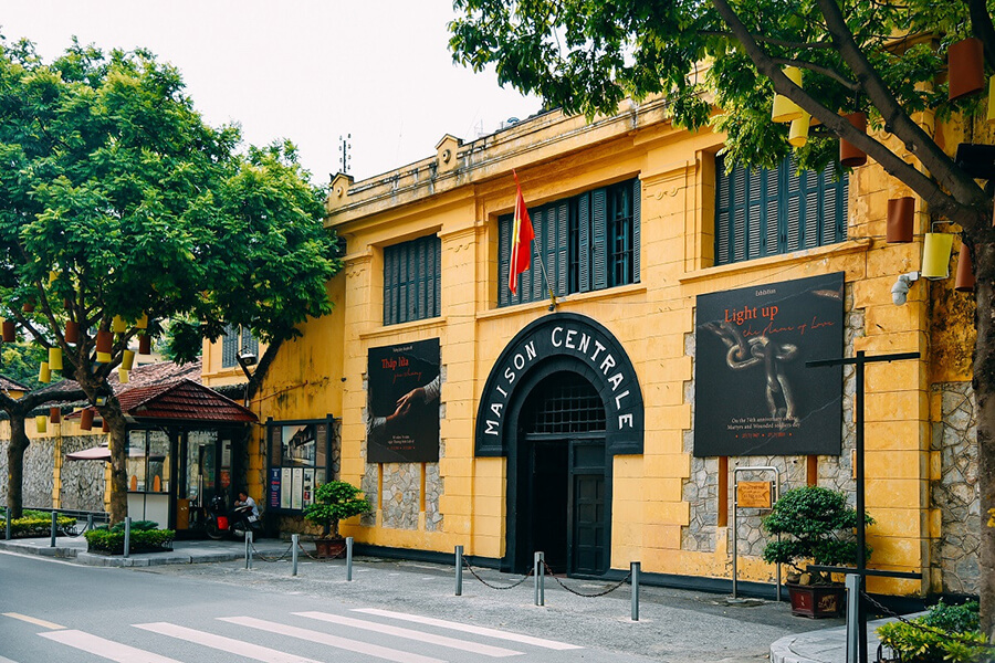 Hoa Lo Prision, Hanoi Tours