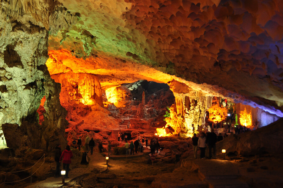 Halong Bay, Surprise Grotto tours 