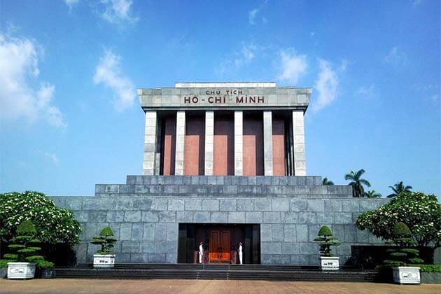 Ho Chi Minh Mousoleum, Vietnam Tour Packages