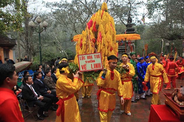Vietnamese Folk Religion, Vietnam Travel Packages