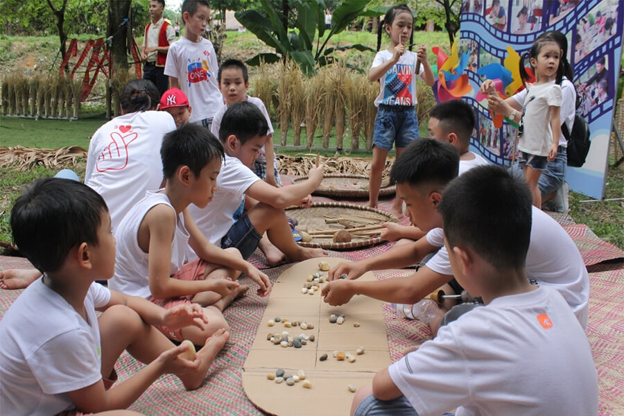 Vietnam Traditional Folk Games - Have You Tried It?