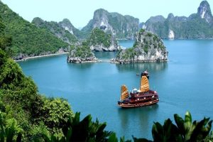 Vietnam is Ready to Open Tourism to Welcome International Tourists