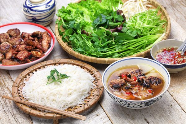 Hanoi Street food - Vietnam tour package