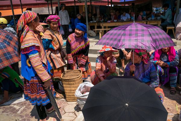 Muong Khuong Sunday Market, Adventure tour in the north of Vietnam