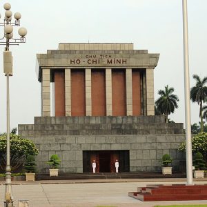 Ho Chi Minh Mausoleum, Tour in Hanoi