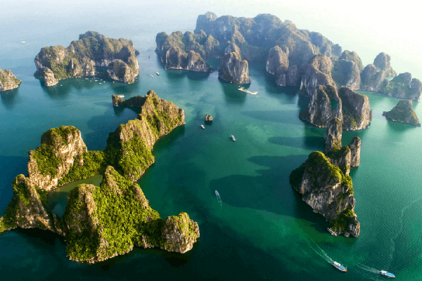 Ha Long Bay, Vietnam family tour