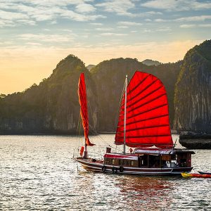 Cruise in Halong Bay, Vietnam family tour