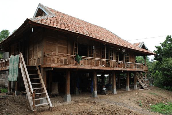 Lac Village in Mai Chau, Vietnam tours vacation