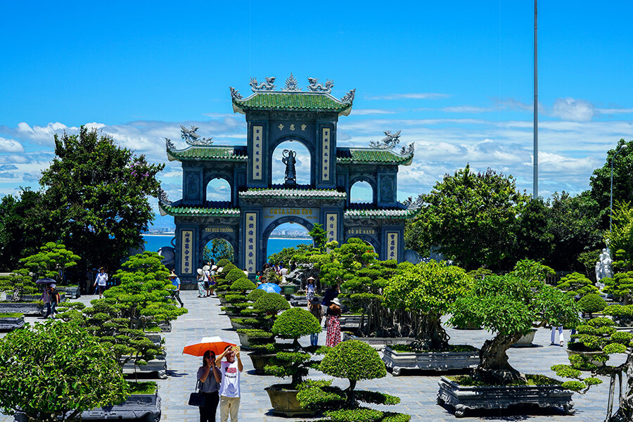 Linh Ung Pagoda, Vietnam trips