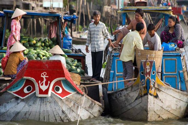 Mekong Delta Floating Market, Vietnam holiday packages