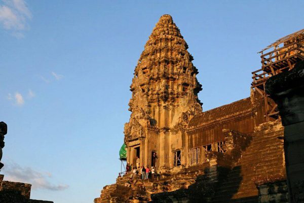 angkor-wat-sunset, Vietnam Cambodia tours 15 days