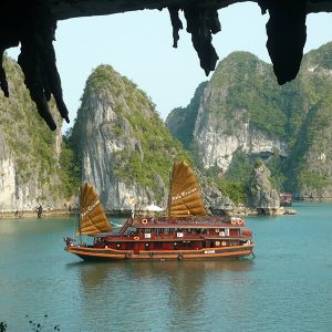 halong-bay, Vietnam Tours