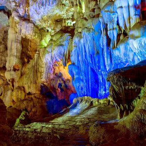 Sung sot cave, Vietnam beach tours in Vietnam