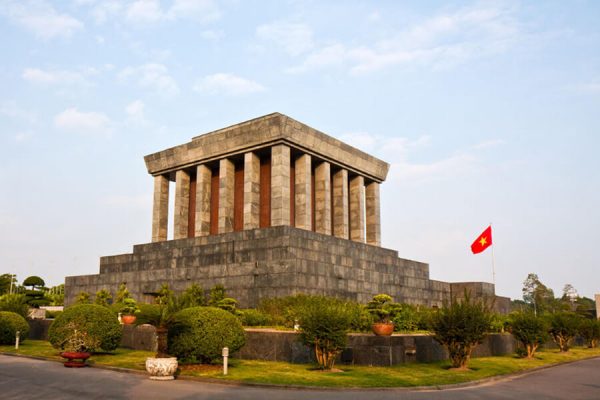 Ho Chi Minh Mausoleum, Vietnam Tour Packages