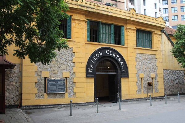 hoa-lo-prison-museum, Vietnam beach holidays