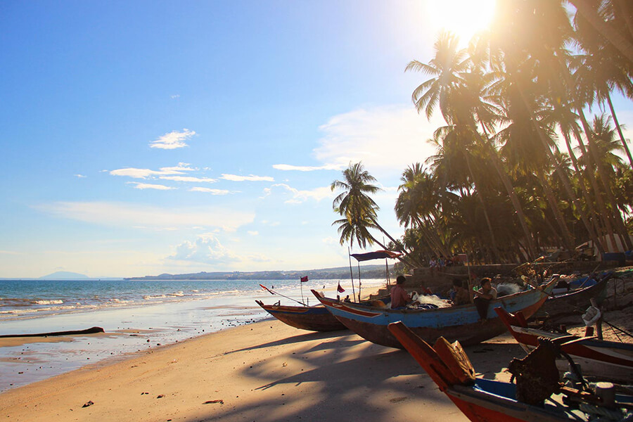 Sand Dune in Mui Ne, Family Tour in Vietnam