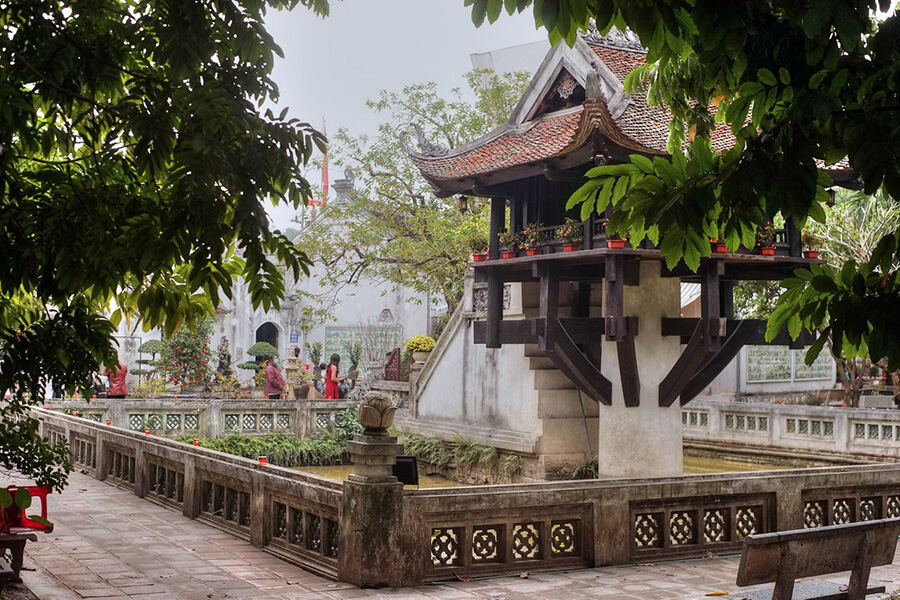 one pillar pagoda, hanoi, Vietnam local tours