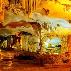 Thien Canh Son cave, Beach holiday in Vietnam