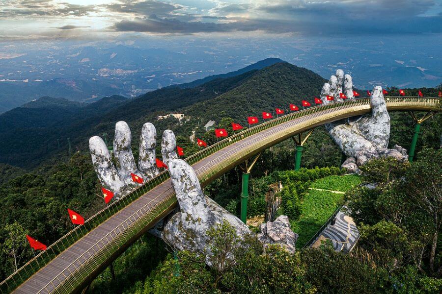 Golden Bridge - Da Nang