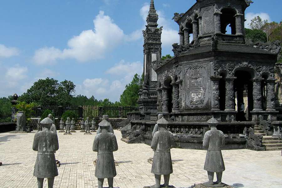 King Khai Dinh's Tomb- Vietnam tour package