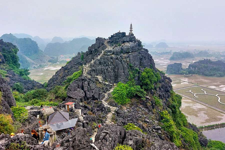 Mua Cave Ninh Binh - Vietnam tour package