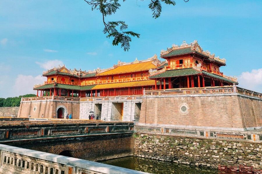 Hue Imperial City and Forbidden City-Vietnam tour package