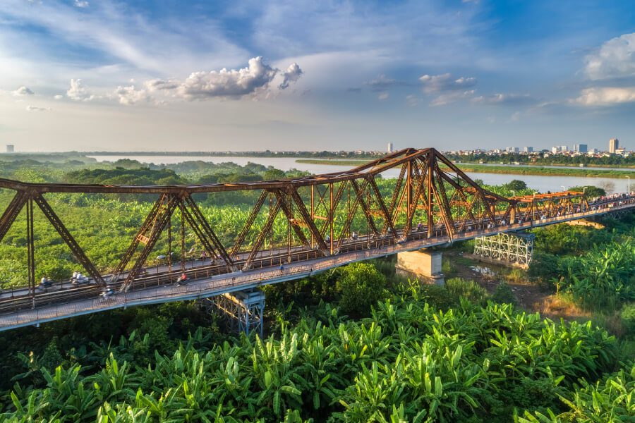 Long Bien bridge - Vietnam tour packages