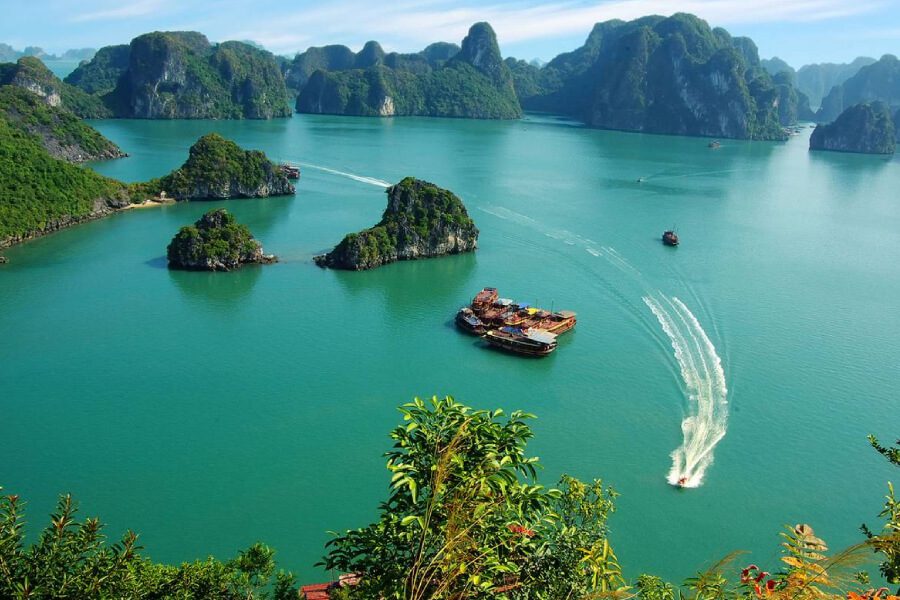 Bai Tu Long Bay - Vietnam Classic Tours