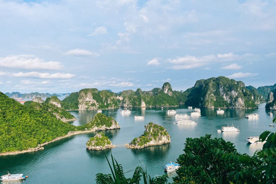 Halong Bay - Vietnam classic tours