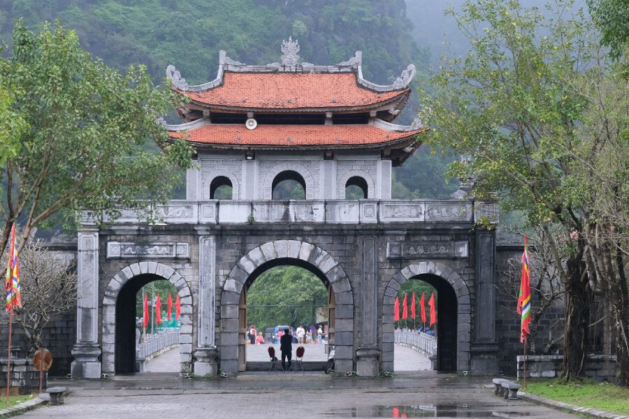 Hoa Lu Ancient Citadel - Vietnam Classic Tours