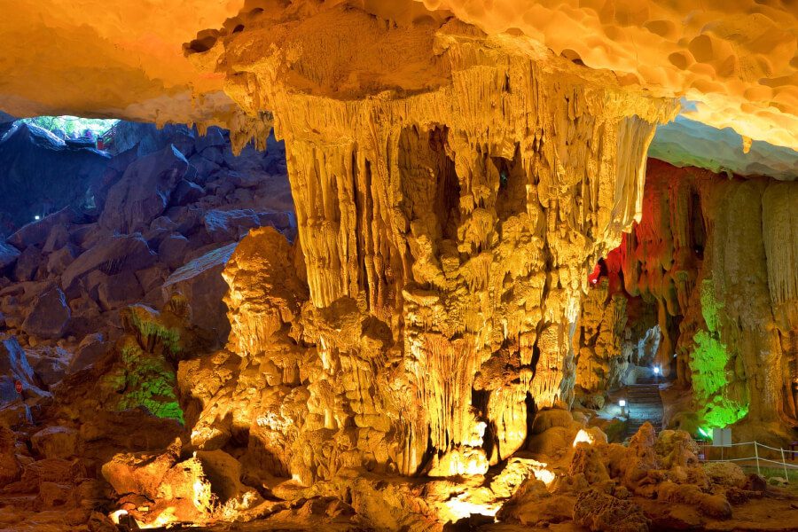 Thien Canh Son Cave - Vietnam Classic Tours