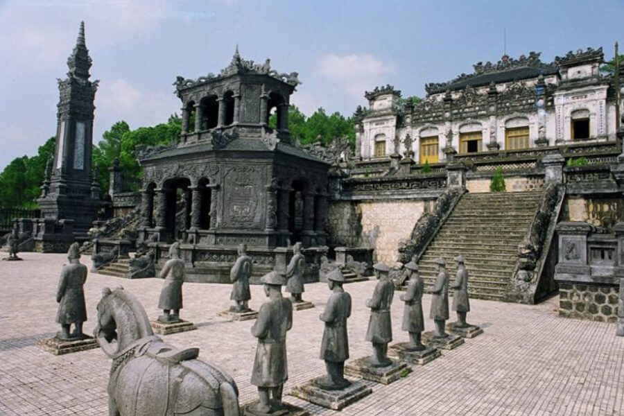 Tu Duc & Khai Dinh King’s Tomb - Vietnam Classic Tour