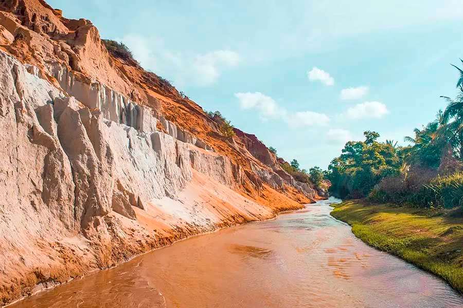 Fairy Stream - Vietnam classic tour