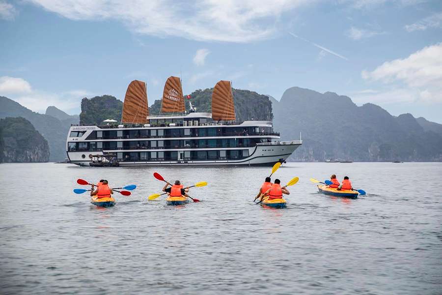 Halong Bay cruise - Vietnam classic tour