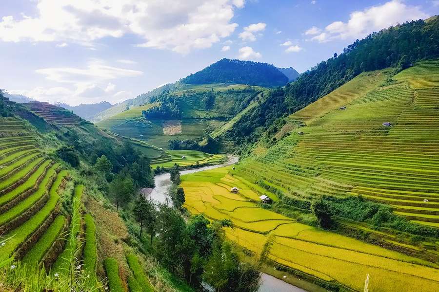 Mountain Trail Tour in Northern Vietnam -12 Days