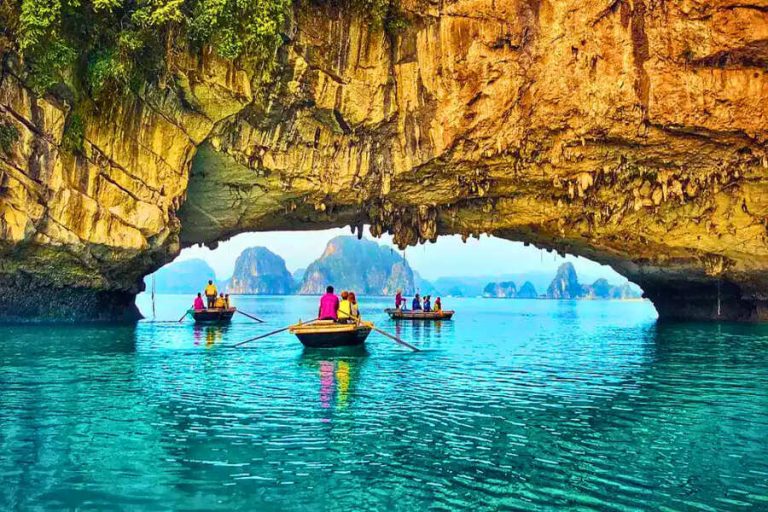 15 Best Places to Visit in Vietnam | Your Ultimate Guide to ...
