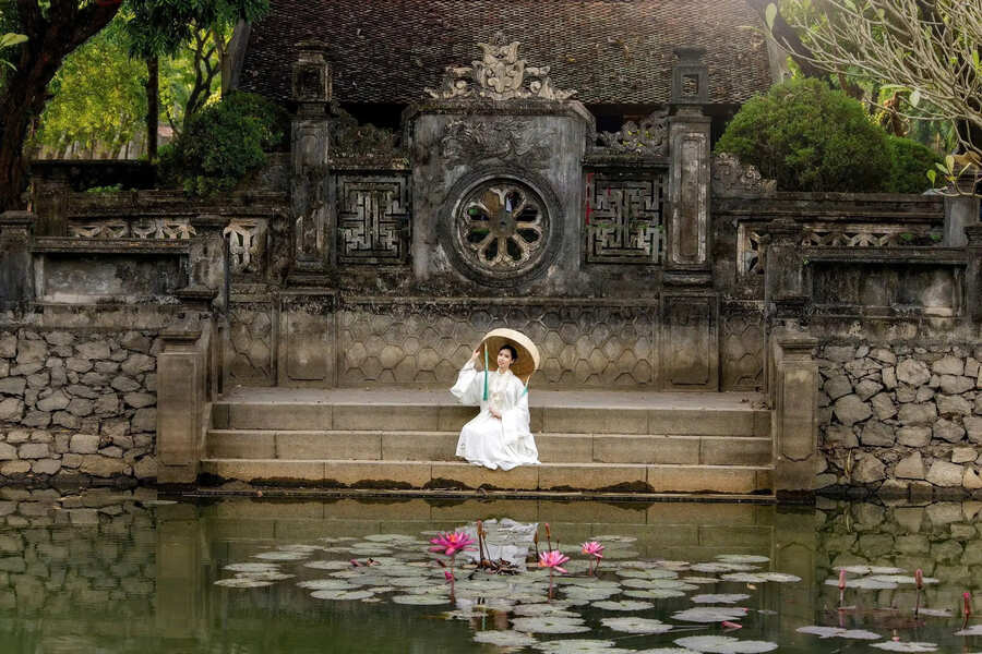 Hoa Lu Ancient Capital dress code