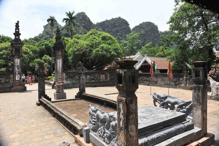 explore Hoa Lu Capital