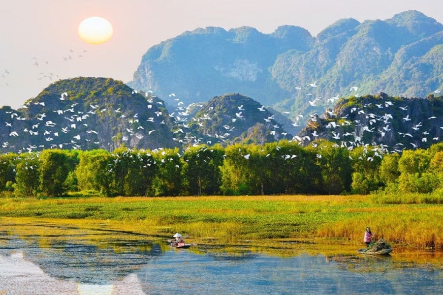 why should visit Hoa Lu Ancient Capital