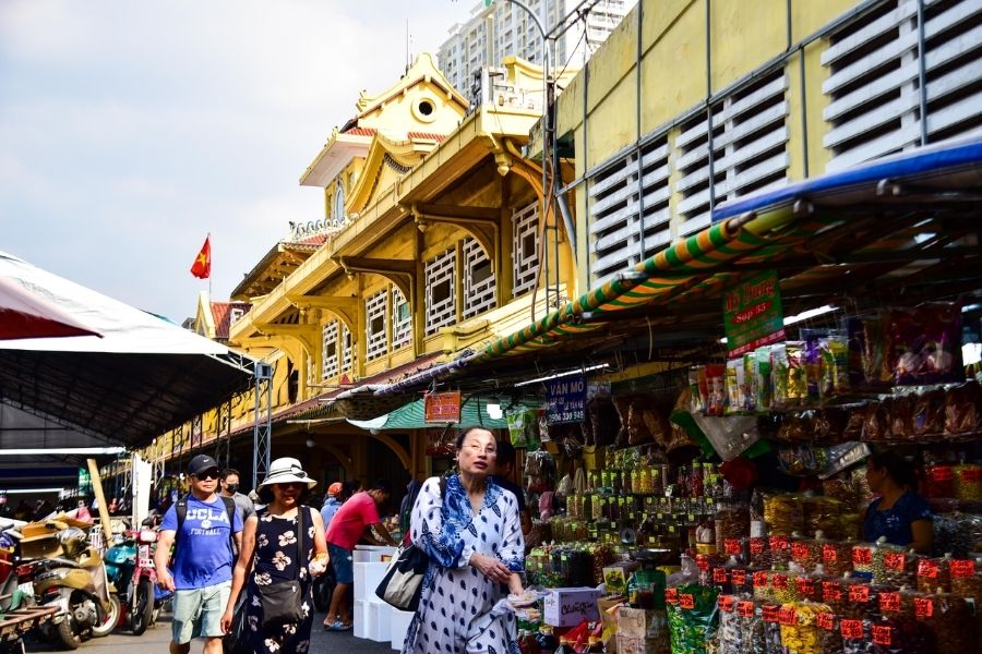 Experience Everyday Life at Vietnamese Local Markets