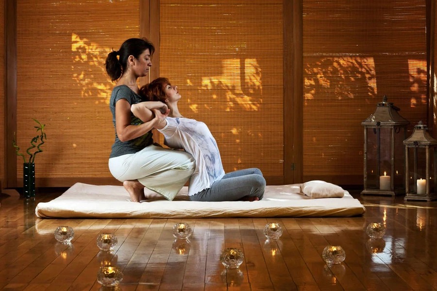Hoi An massage spa with a tranquil interior and comfortable treatment beds
