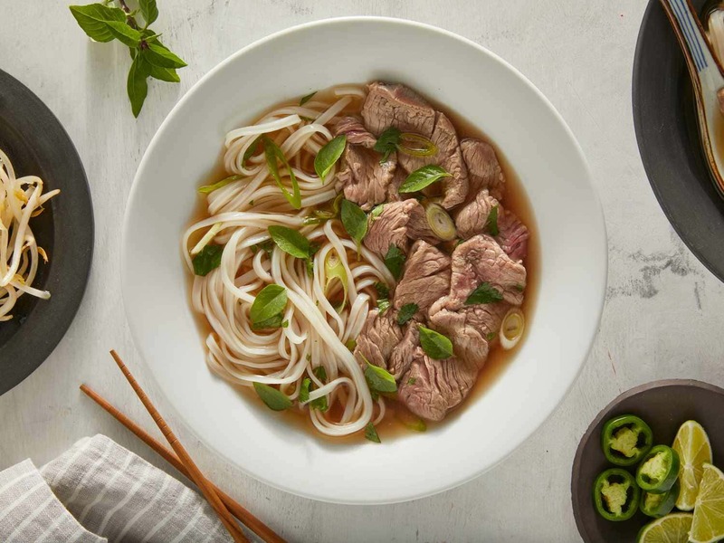 How do I make pho at home with a rich and aromatic broth